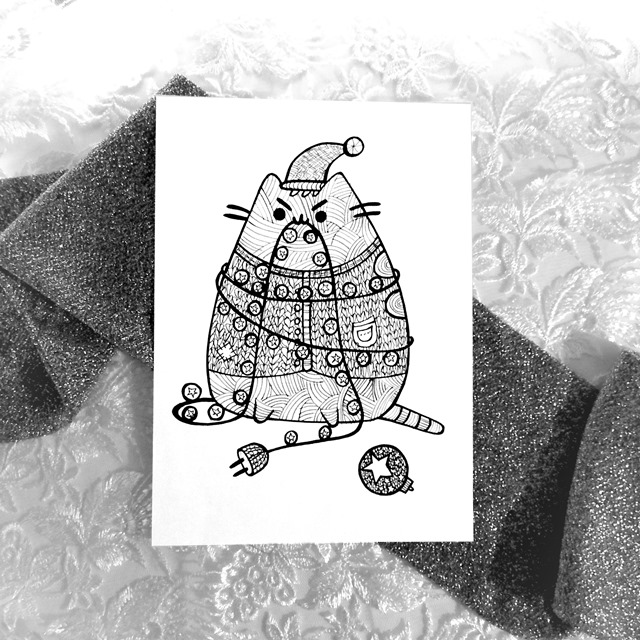 Christmas Ppusheen zaplątany w lampkach